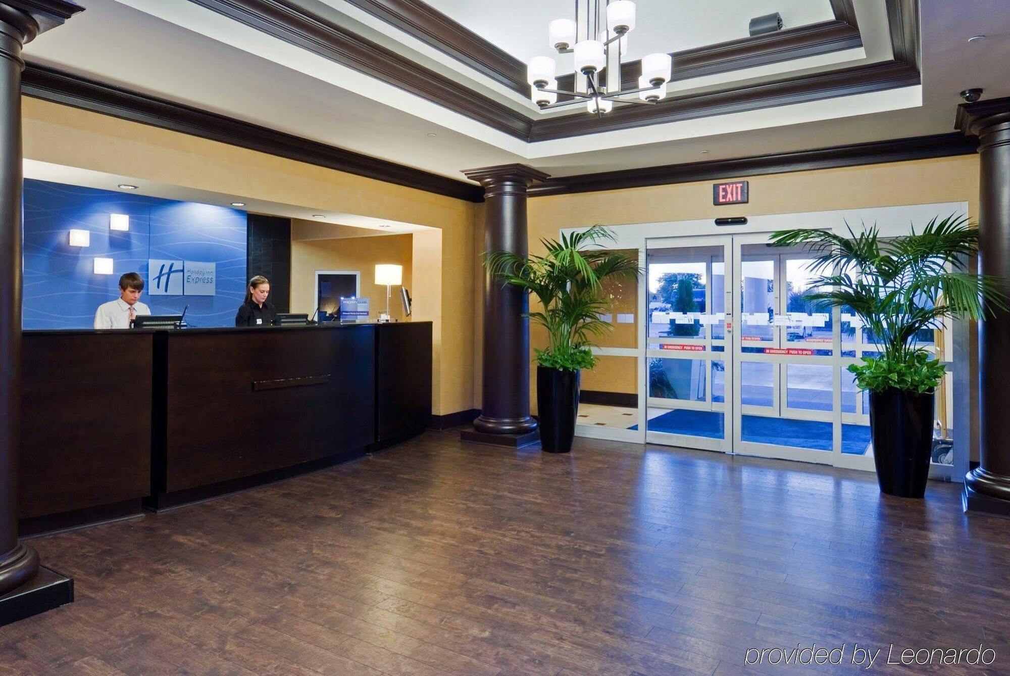 Holiday Inn Express Hotel & Suites Columbia-Fort Jackson By Ihg Ngoại thất bức ảnh